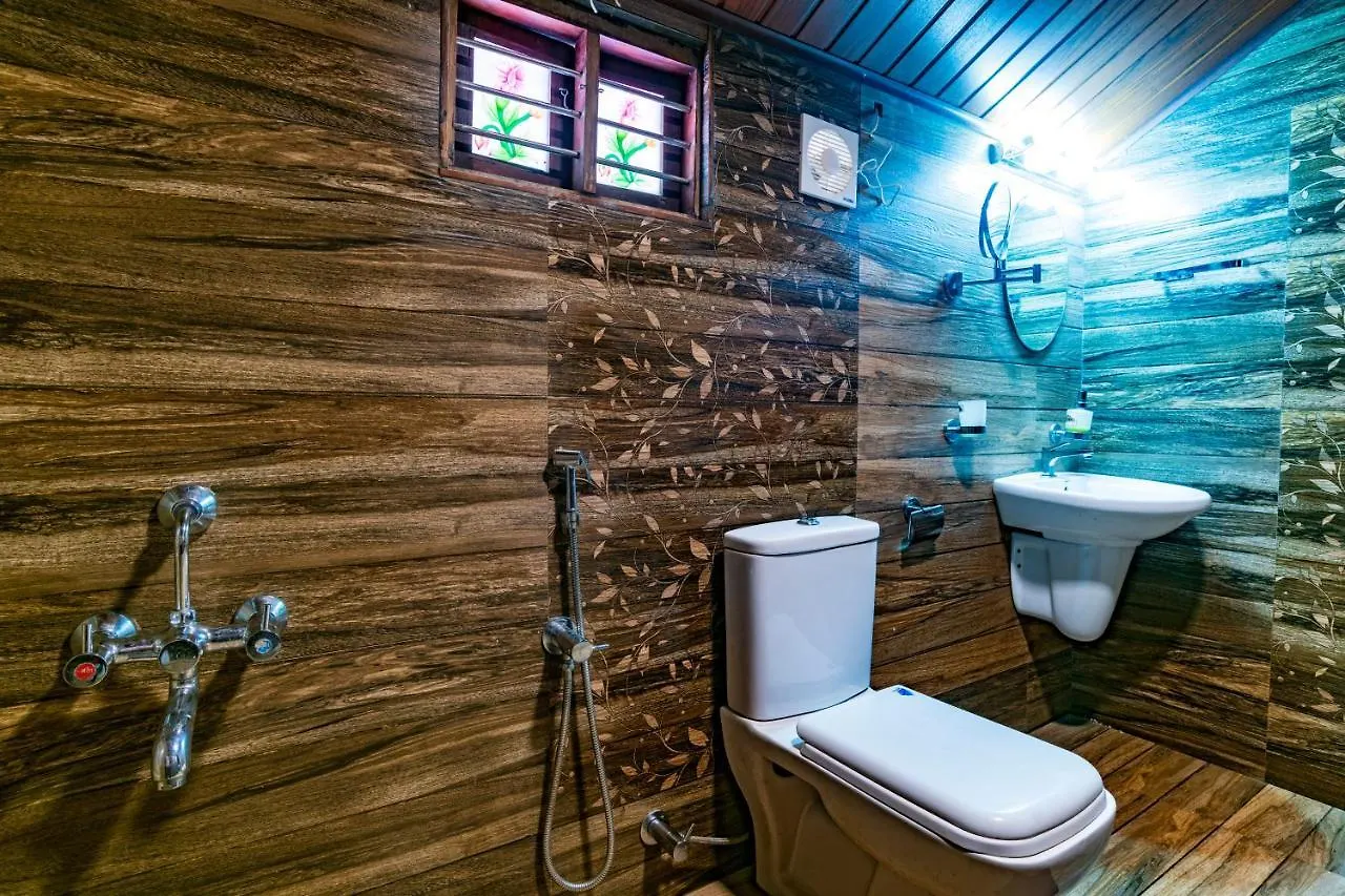 Castillo De Woods , The Private Luxury Villa , 8 Bhk, Vattavada Kottakamboor 3*,  India